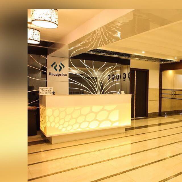 Hotel Fun City Navsari Bagian luar foto