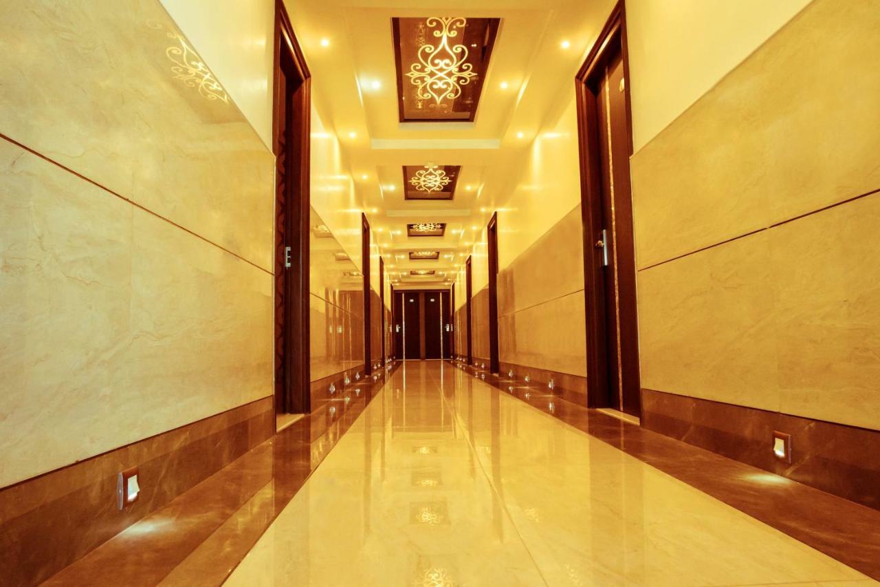 Hotel Fun City Navsari Bagian luar foto